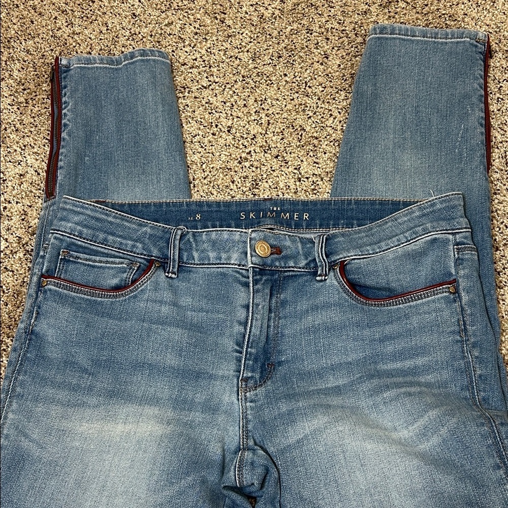 White House Black Market Leather Trim Zip Ankle Skimmer Jeans Light Wash size 8 - Picture 7 of 15